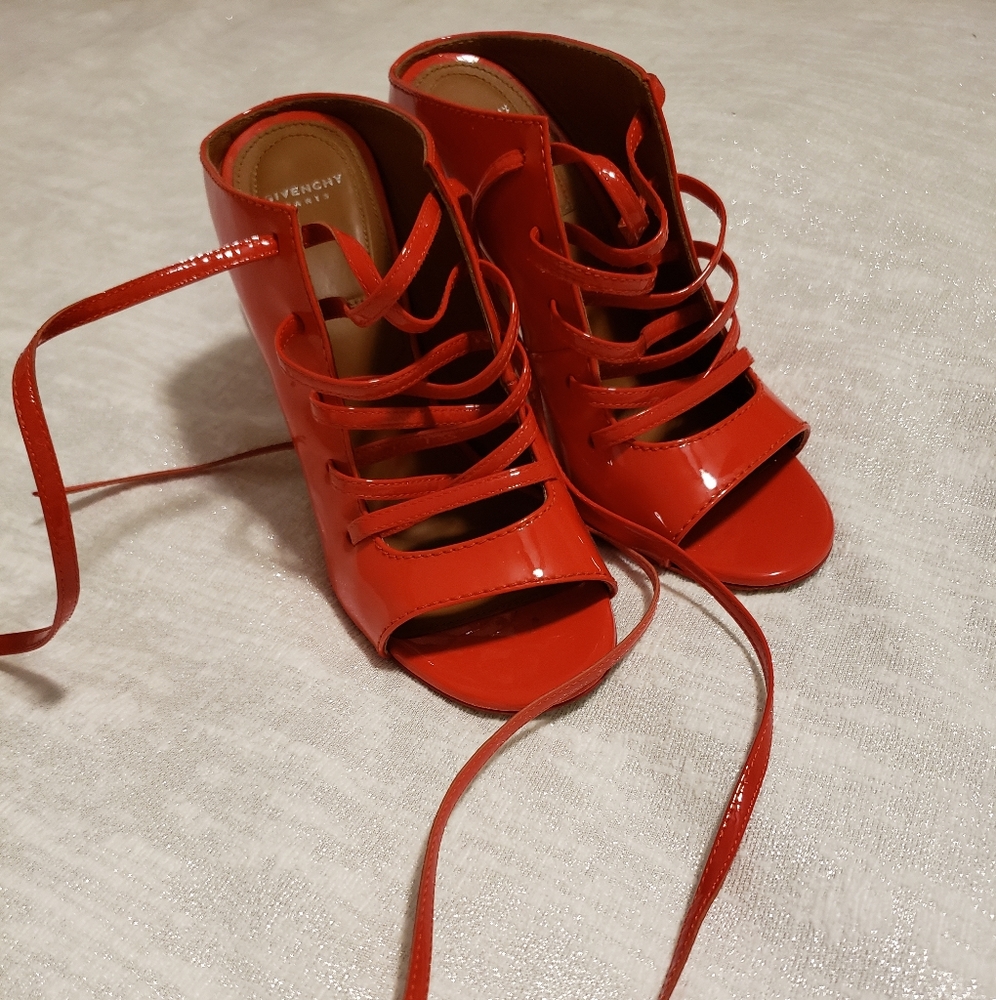 Designer Shoes View 3